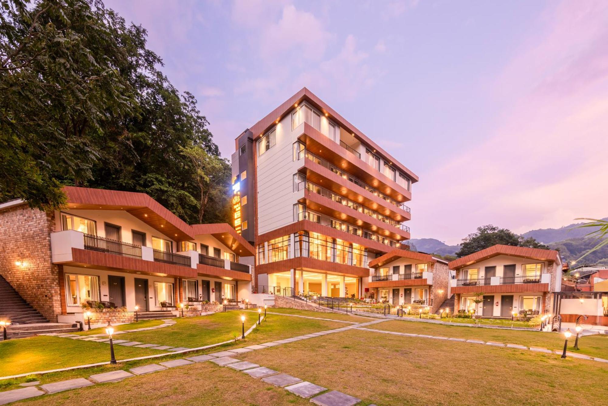 Dls Divine River Resort And Spa, Ришикеш Экстерьер фото