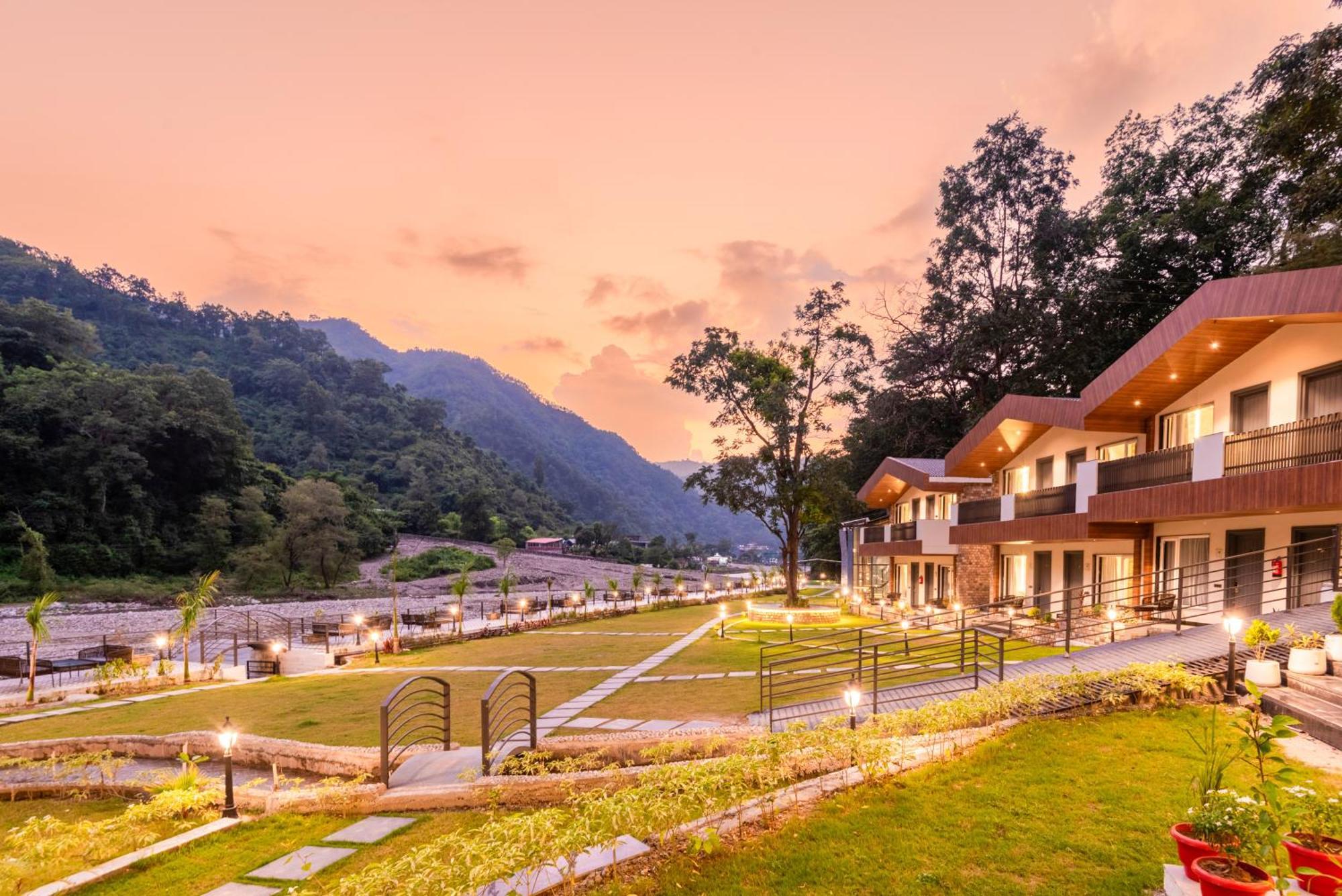 Dls Divine River Resort And Spa, Ришикеш Экстерьер фото